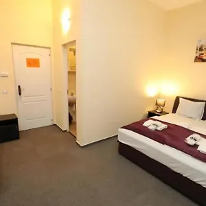 3* Ξενοδοχείο California