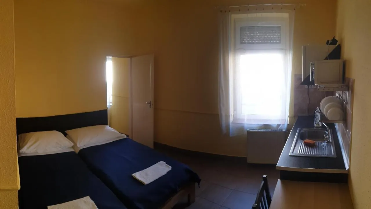 Jade Panzio Guest House Budapest Hungary
